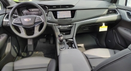Cadillac XT5 AWD Premium Luxury 4dr 2025