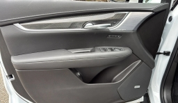 Cadillac XT5 AWD Sport 4dr 2025
