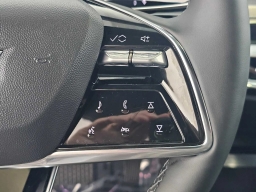 Cadillac LYRIQ Luxury 4dr 2026