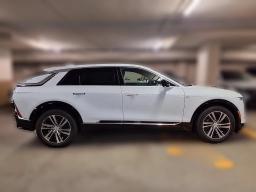 Cadillac LYRIQ Luxury 4dr 2026