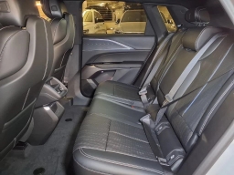 Cadillac LYRIQ Luxury 4dr 2026