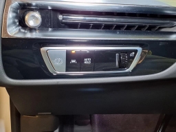 Cadillac LYRIQ Luxury 4dr 2026
