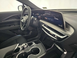 Cadillac LYRIQ Luxury 4dr 2026