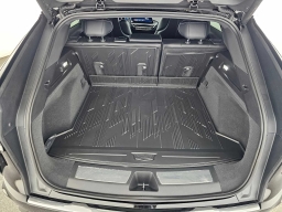 Cadillac LYRIQ Luxury 4dr 2026