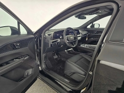 Cadillac LYRIQ Luxury 4dr 2026