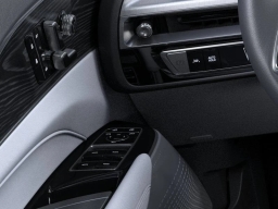 Cadillac LYRIQ Luxury 4dr 2026