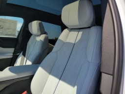 Cadillac LYRIQ Luxury 4dr 2027