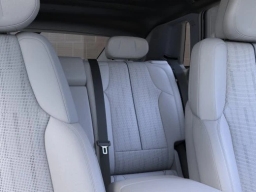 Cadillac LYRIQ Luxury 4dr 2026