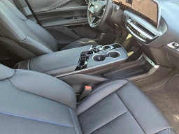 Cadillac LYRIQ Luxury 4dr 2026