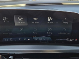 Cadillac LYRIQ Luxury 4dr 2026