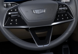 Cadillac LYRIQ Signature Luxury 4dr 2026