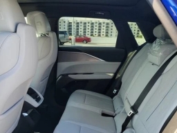 Cadillac LYRIQ Sport 4dr 2027