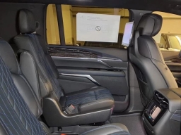 Cadillac Escalade IQL Luxury AWD 4dr 2026