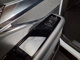 Cadillac Escalade IQL Luxury AWD 4dr 2026