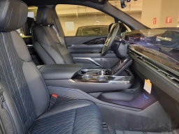 Cadillac Escalade IQL Luxury AWD 4dr 2026