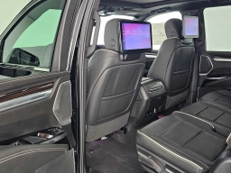 Cadillac Escalade ESV RWD Luxury 4dr 2026