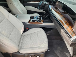 Cadillac Escalade 4WD Platinum Sport 4dr 2026