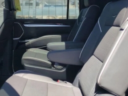 Cadillac Escalade ESV 4WD Luxury 4dr 2026