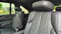 Cadillac Escalade IQ Luxury 1 AWD 4dr 2025