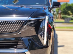 Cadillac Escalade IQ Luxury AWD 4dr 2026