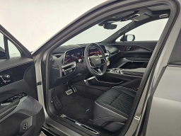 Cadillac LYRIQ LYRIQ-V Premium 4dr 2026