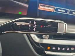 Cadillac LYRIQ LYRIQ-V Premium 4dr 2026