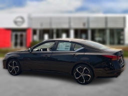 Nissan Altima SR FWD 2026