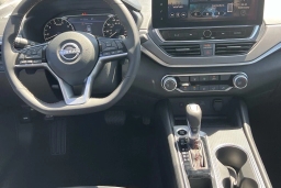 Nissan Altima SR FWD 2026