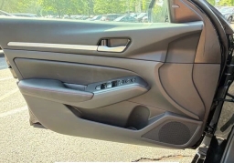 Nissan Altima SR FWD 2026