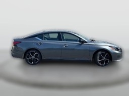 Nissan Altima SR FWD 2026