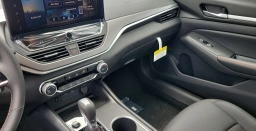 Nissan Altima SR FWD 2026