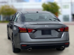 Nissan Altima SR FWD 2026