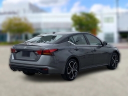 Nissan Altima SR FWD 2026