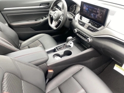 Nissan Altima SR FWD 2026