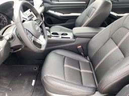 Nissan Altima SR FWD 2026
