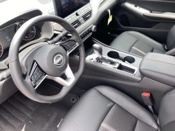 Nissan Altima SR FWD 2026
