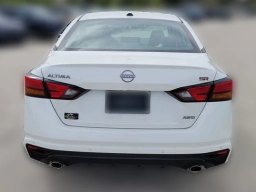 Nissan Altima SR AWD 2026