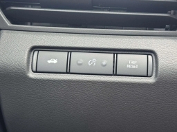 Nissan Altima SR AWD 2025