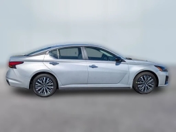Nissan Altima SV FWD 2025