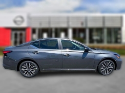 Nissan Altima SV FWD 2026