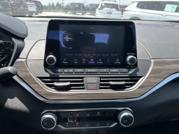 Nissan Altima SV FWD 2026