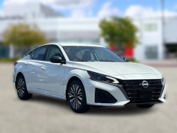 Nissan Altima SV FWD 2026