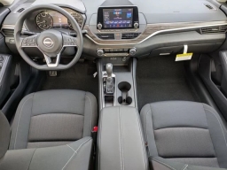 Nissan Altima SV FWD 2025