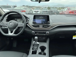 Nissan Altima SV FWD 2026