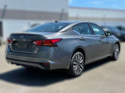 Nissan Altima SV AWD 2026