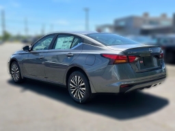 Nissan Altima SV AWD 2026