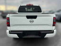 Nissan Frontier SV Crew Cab 4x2 2025