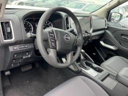 Nissan Frontier SV Crew Cab 4x2 2025