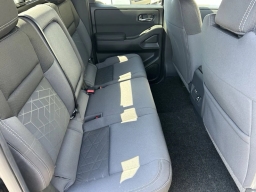 Nissan Frontier SV Crew Cab 4x2 2026