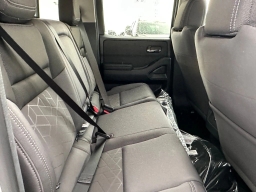 Nissan Frontier SV Crew Cab 4x2 2026
